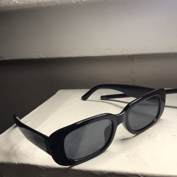 KUGUAOK Vintage Retro Rectangle Sunglasses - Picture 3 of 4